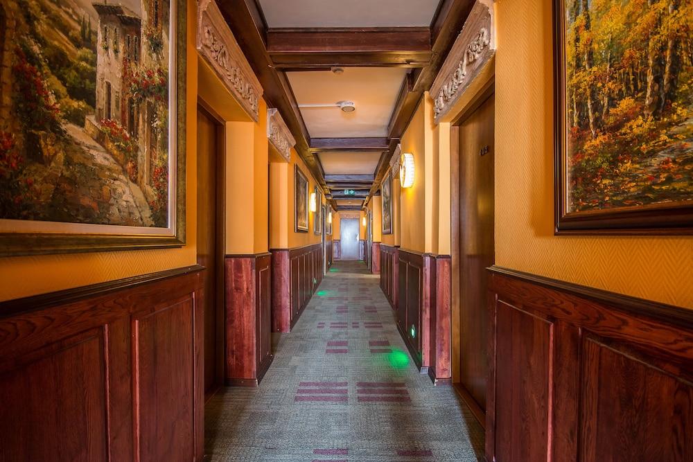Aparthotel Gaja à Poznań Extérieur photo