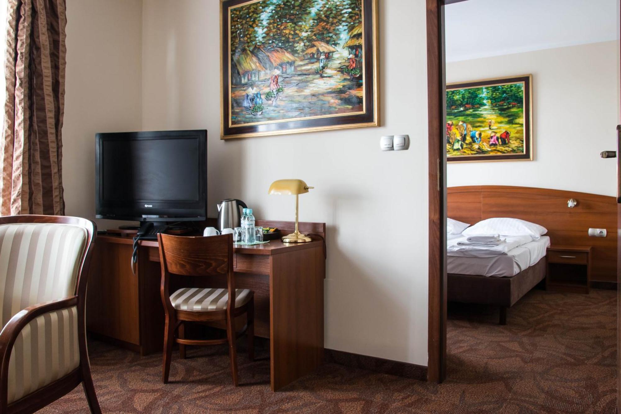 Aparthotel Gaja à Poznań Extérieur photo