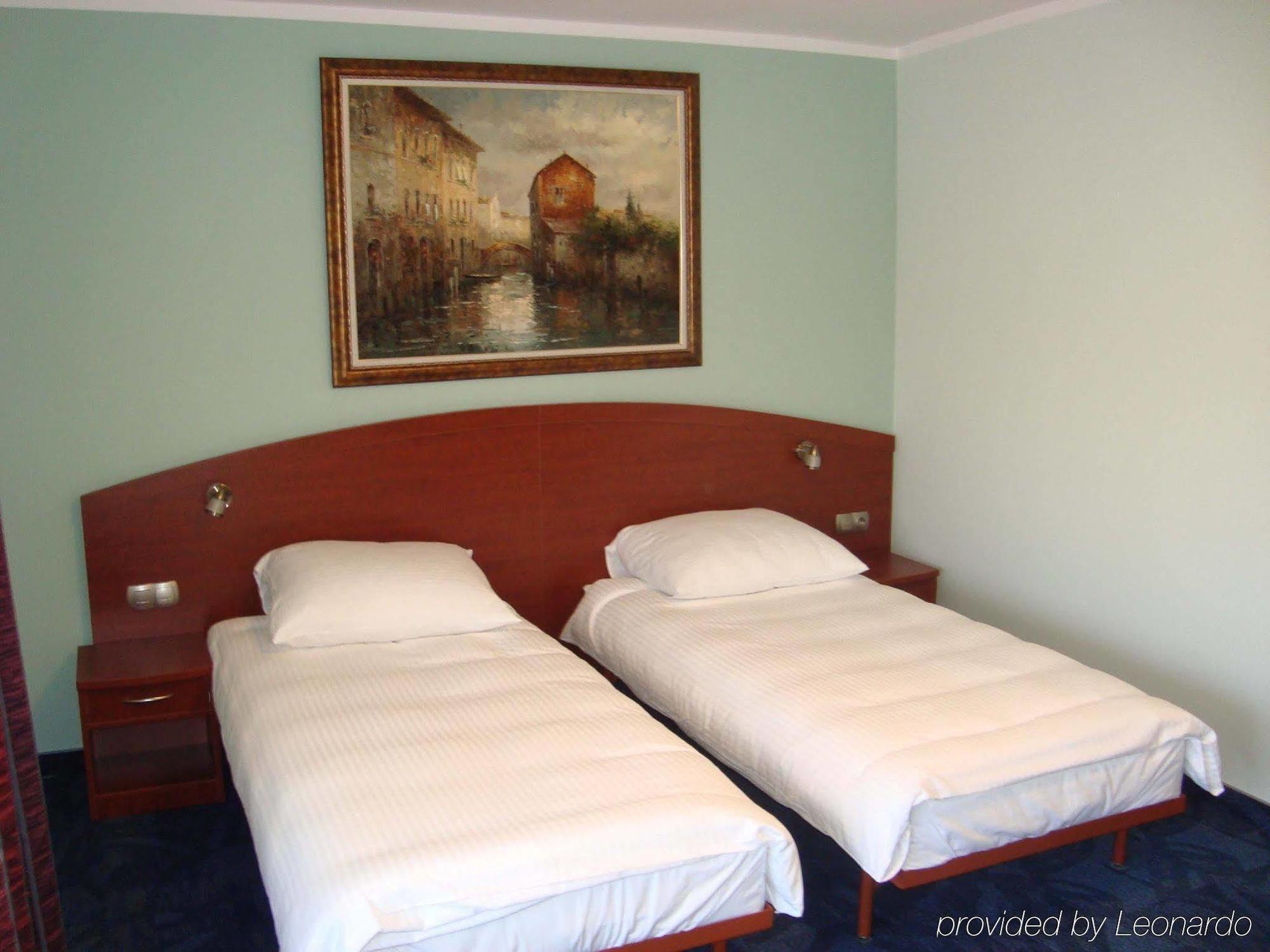 Aparthotel Gaja à Poznań Extérieur photo